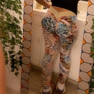 Animal print colorful leggings size M